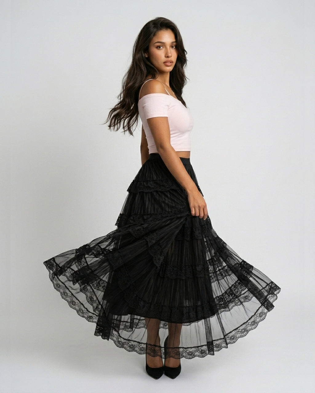 Gothic Étoile Tiered Lace Skirt