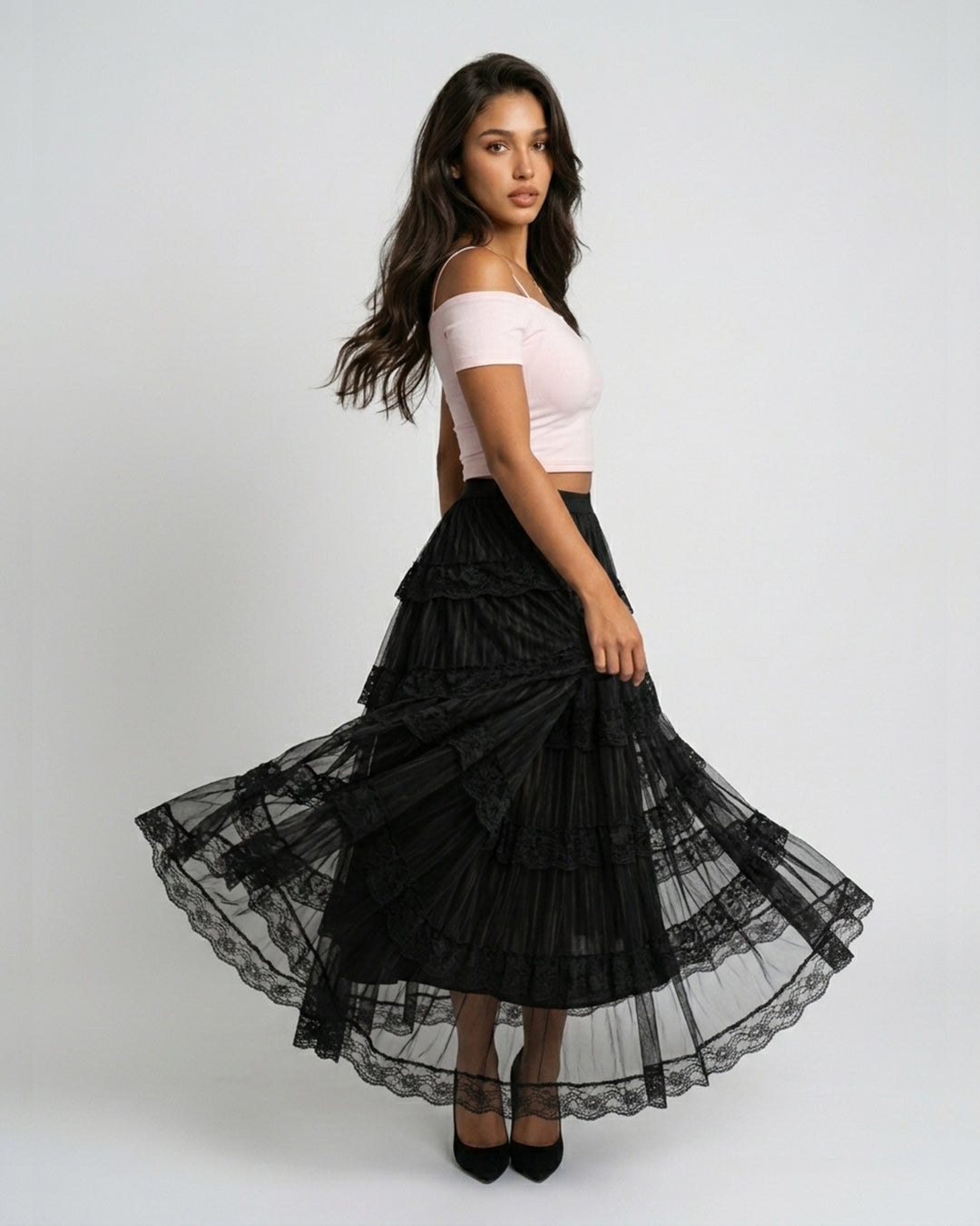 Gothic Étoile Tiered Lace Skirt